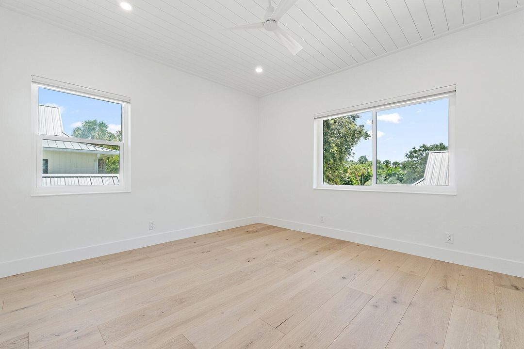 Active With Contract: $2,395,000 (2 beds, 2 baths, 1752 Square Feet)