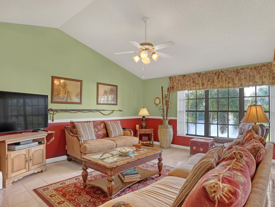 待售: $275,000 (3 贝兹, 2 浴室, 1415 平方英尺)