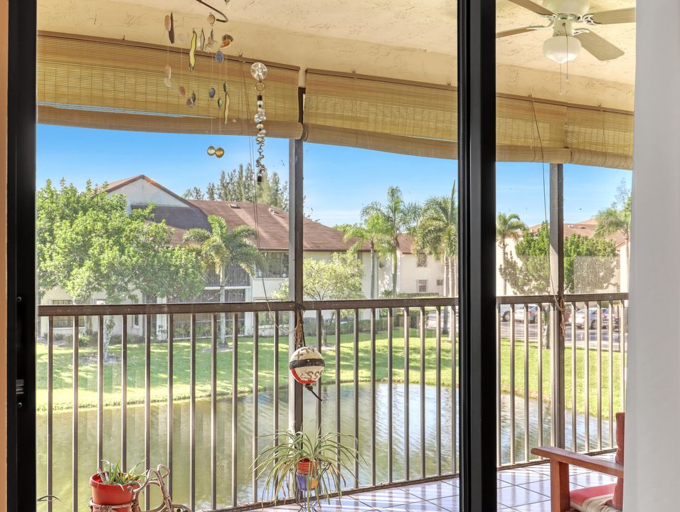 待售: $275,000 (3 贝兹, 2 浴室, 1415 平方英尺)