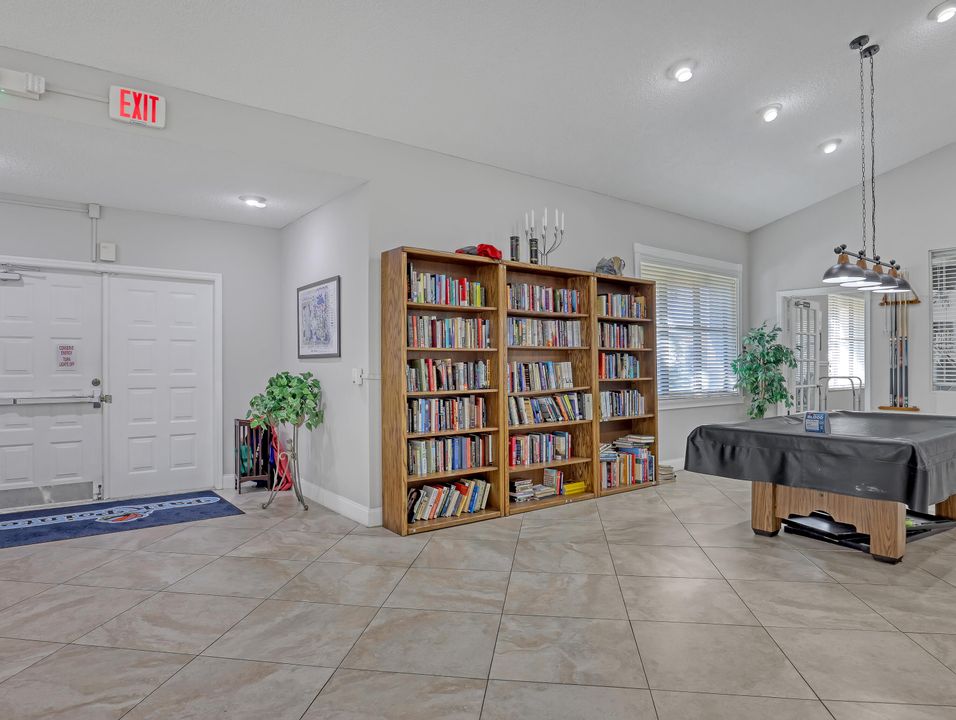 待售: $275,000 (3 贝兹, 2 浴室, 1415 平方英尺)