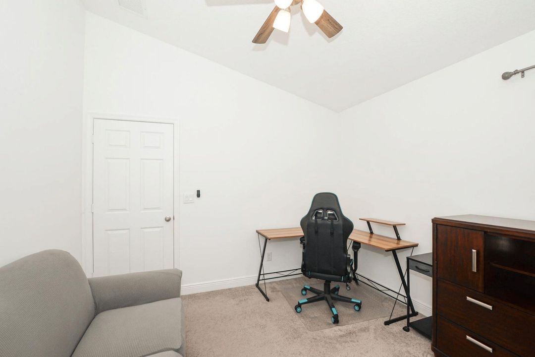 出租: $2,550 (4 贝兹, 2 浴室, 1774 平方英尺)