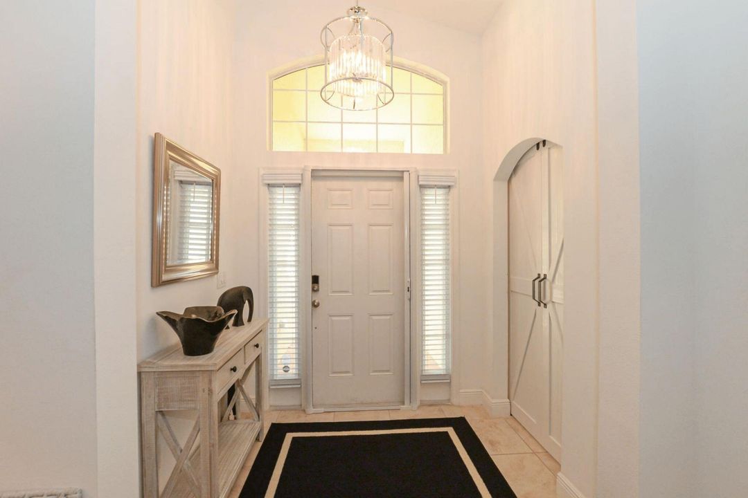 出租: $2,550 (4 贝兹, 2 浴室, 1774 平方英尺)