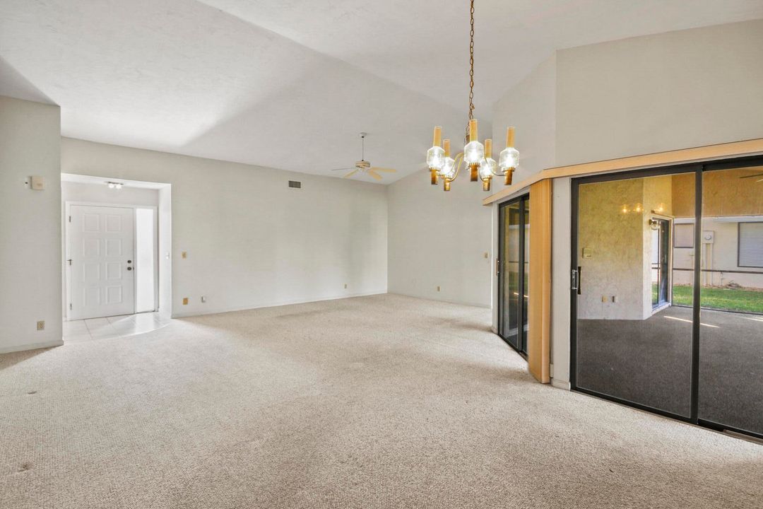 待售: $525,000 (3 贝兹, 2 浴室, 2254 平方英尺)