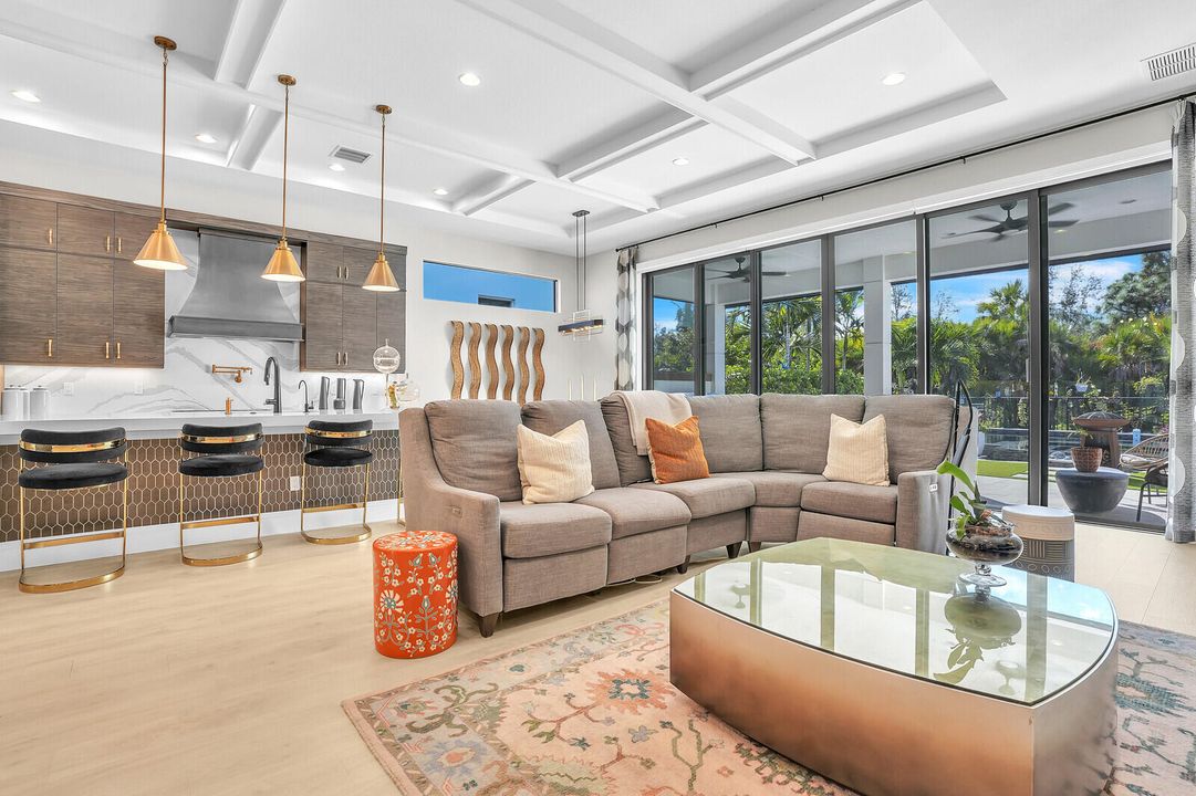 待售: $2,975,000 (4 贝兹, 4 浴室, 4390 平方英尺)