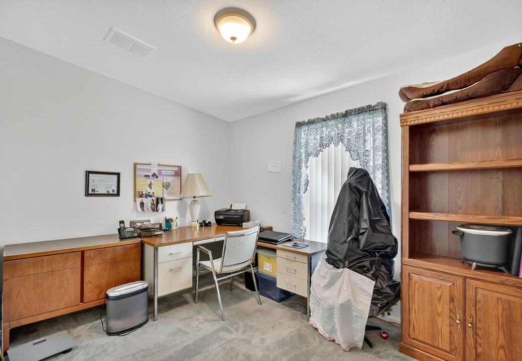 For Sale: $156,000 (2 beds, 2 baths, 1212 Square Feet)