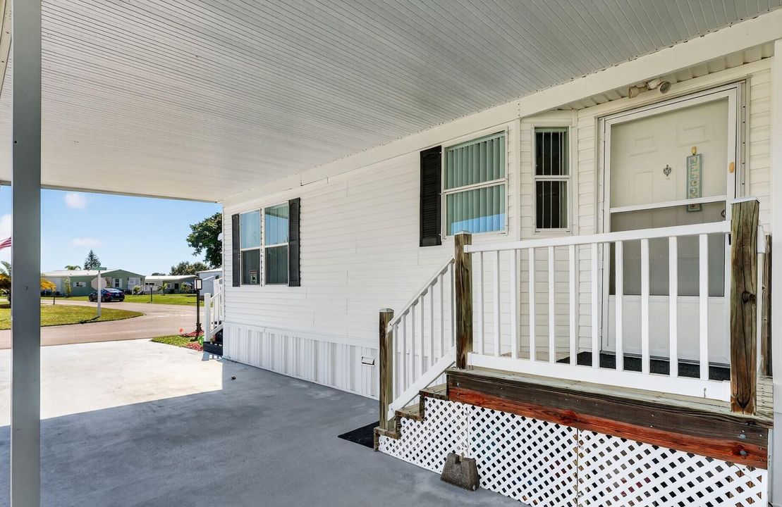 For Sale: $156,000 (2 beds, 2 baths, 1212 Square Feet)