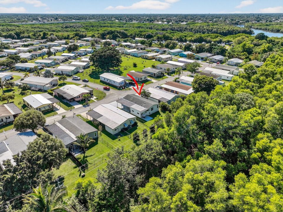 For Sale: $156,000 (2 beds, 2 baths, 1212 Square Feet)