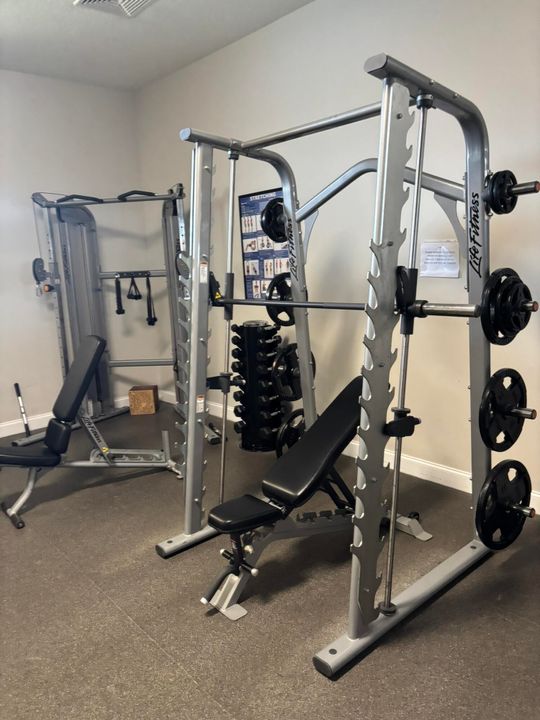 For Rent: $1,900 (3 beds, 2 baths, 1374 Square Feet)