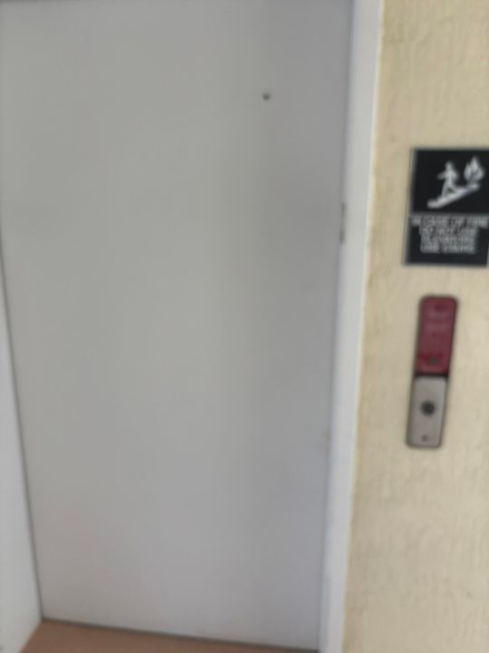 For Rent: $1,900 (3 beds, 2 baths, 1374 Square Feet)