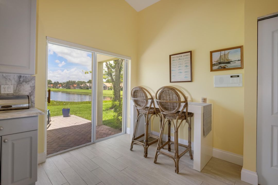 合同活跃: $4,500 (3 贝兹, 2 浴室, 1612 平方英尺)