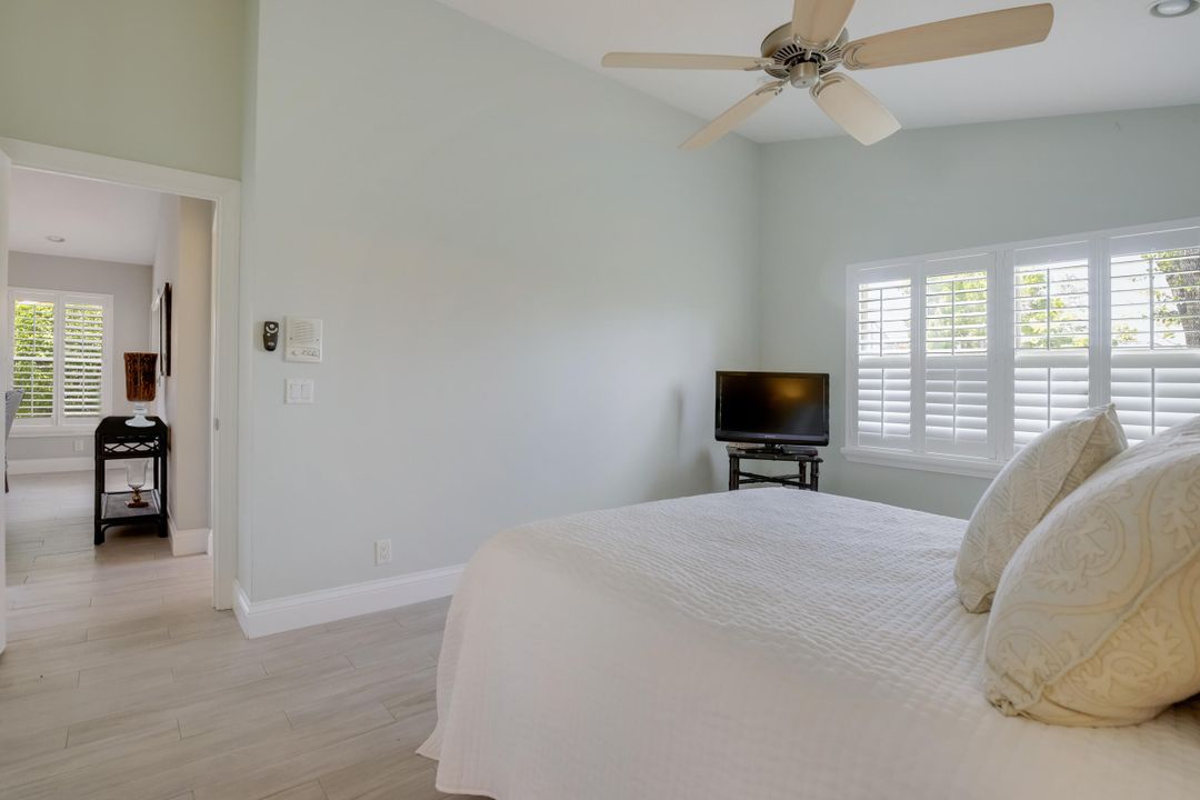 合同活跃: $4,500 (3 贝兹, 2 浴室, 1612 平方英尺)