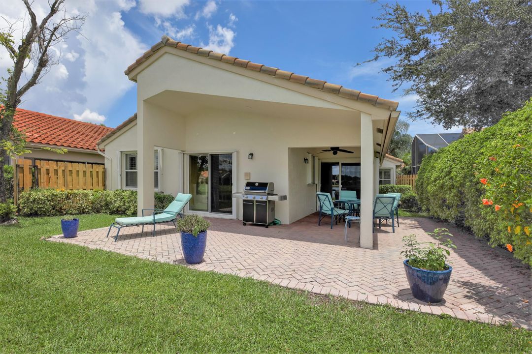 合同活跃: $4,500 (3 贝兹, 2 浴室, 1612 平方英尺)