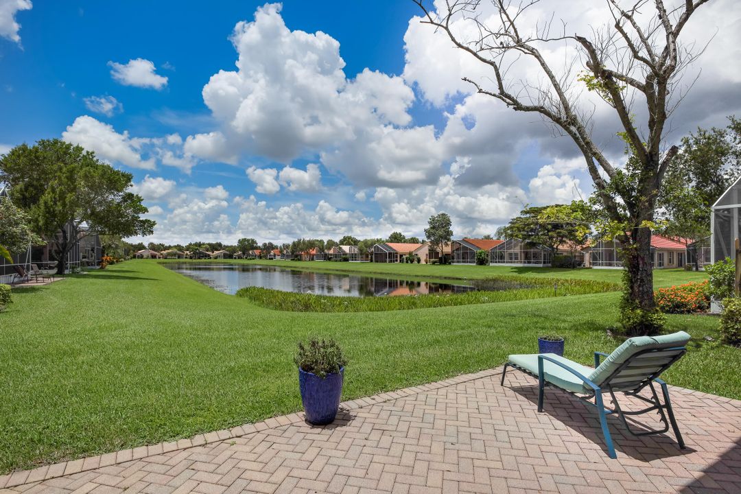 合同活跃: $4,500 (3 贝兹, 2 浴室, 1612 平方英尺)