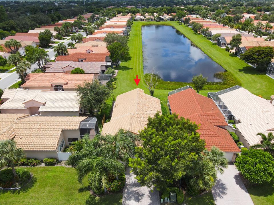 合同活跃: $4,500 (3 贝兹, 2 浴室, 1612 平方英尺)