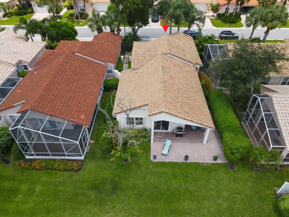 合同活跃: $4,500 (3 贝兹, 2 浴室, 1612 平方英尺)