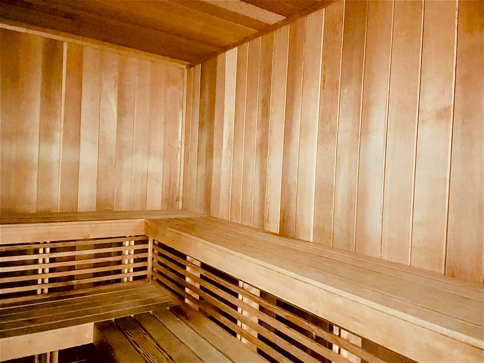 合同活跃: $4,500 (3 贝兹, 2 浴室, 1612 平方英尺)