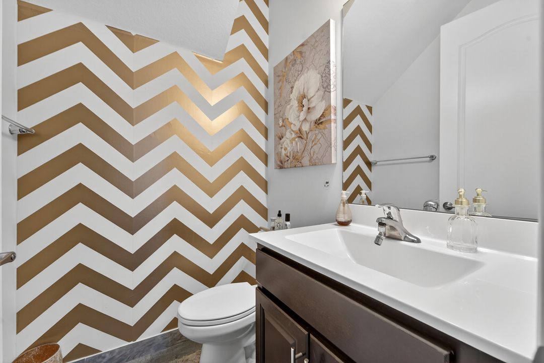 待售: $585,000 (4 贝兹, 3 浴室, 2008 平方英尺)