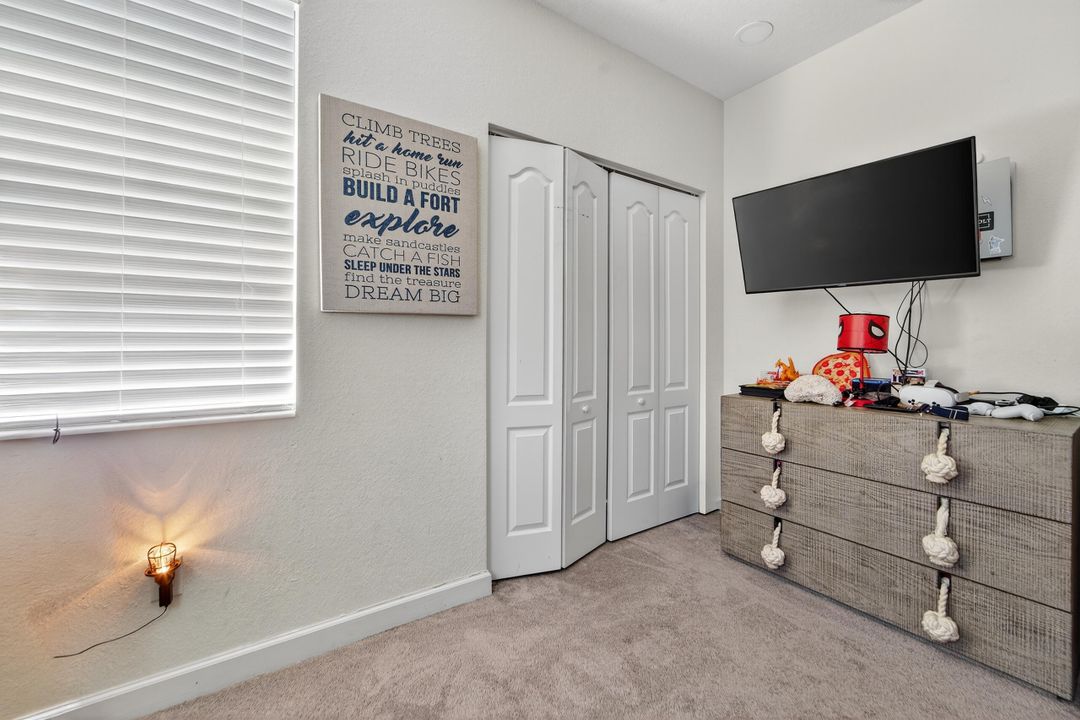 待售: $585,000 (4 贝兹, 3 浴室, 2008 平方英尺)