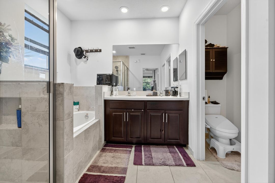 待售: $585,000 (4 贝兹, 3 浴室, 2008 平方英尺)