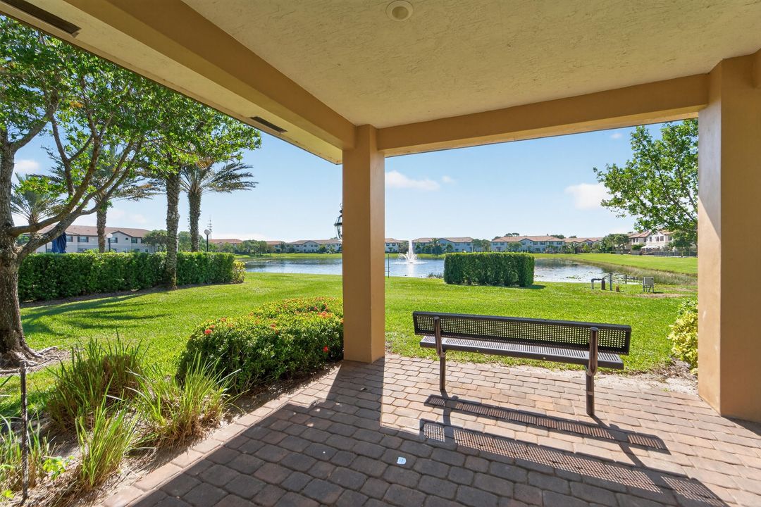 待售: $585,000 (4 贝兹, 3 浴室, 2008 平方英尺)