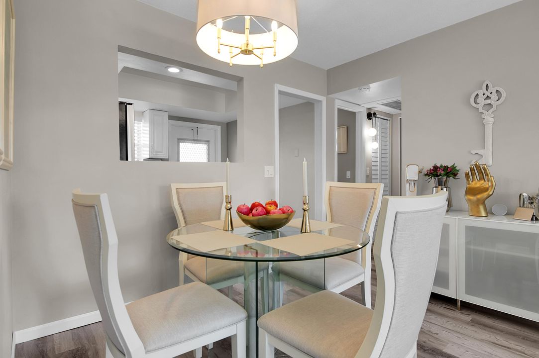 For Sale: $115,000 (1 beds, 1 baths, 1022 Square Feet)