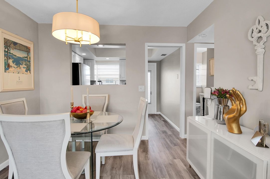 For Sale: $115,000 (1 beds, 1 baths, 1022 Square Feet)