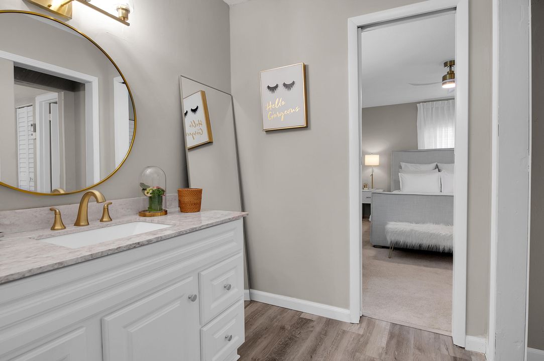 For Sale: $115,000 (1 beds, 1 baths, 1022 Square Feet)