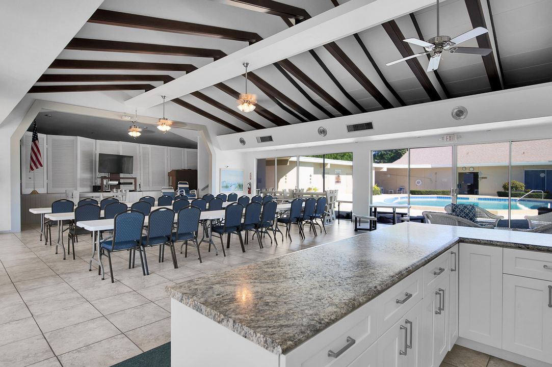 For Sale: $115,000 (1 beds, 1 baths, 1022 Square Feet)