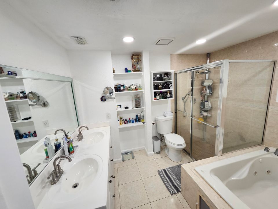 Active With Contract: $535,000 (3 beds, 2 baths, 1424 Square Feet)