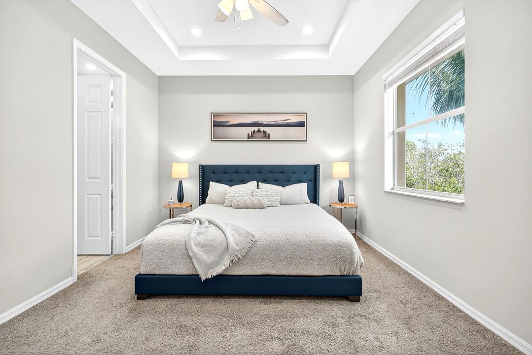 For Sale: $549,000 (4 beds, 2 baths, 1938 Square Feet)