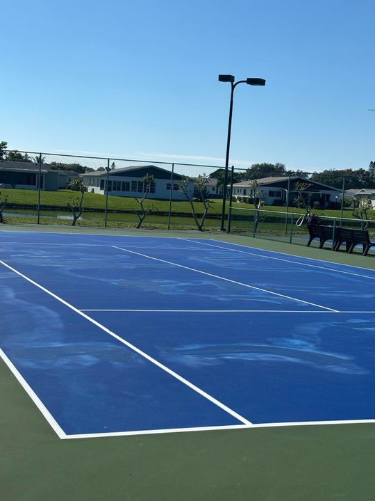 For Rent: $1,900 (3 beds, 2 baths, 1374 Square Feet)