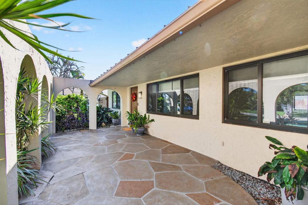 Active With Contract: $729,900 (3 beds, 2 baths, 1416 Square Feet)