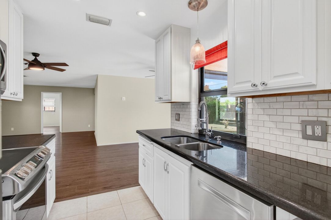 Active With Contract: $729,900 (3 beds, 2 baths, 1416 Square Feet)
