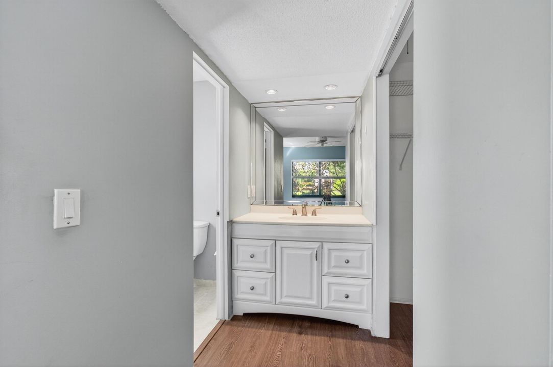 Active With Contract: $729,900 (3 beds, 2 baths, 1416 Square Feet)