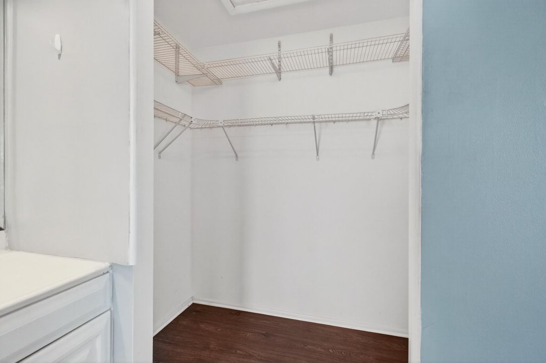 Active With Contract: $729,900 (3 beds, 2 baths, 1416 Square Feet)