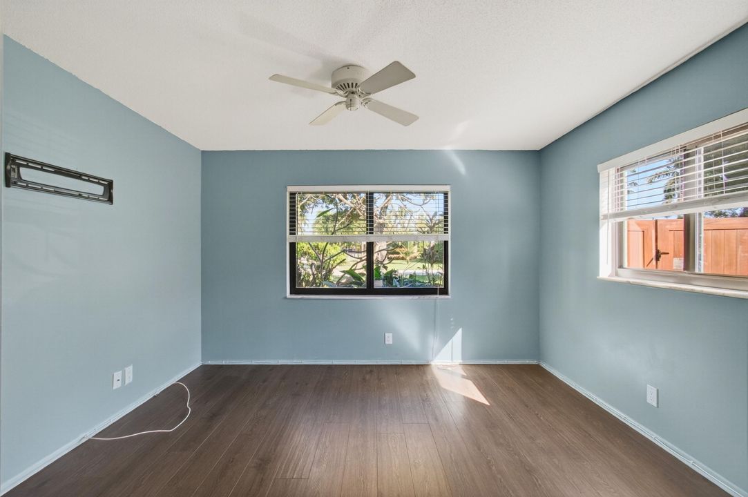 Active With Contract: $729,900 (3 beds, 2 baths, 1416 Square Feet)