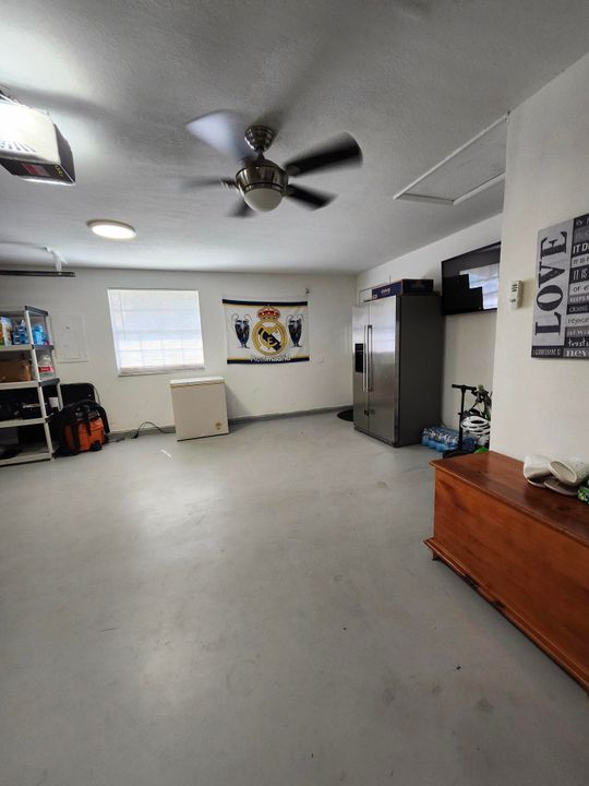 Active With Contract: $535,000 (3 beds, 2 baths, 1424 Square Feet)