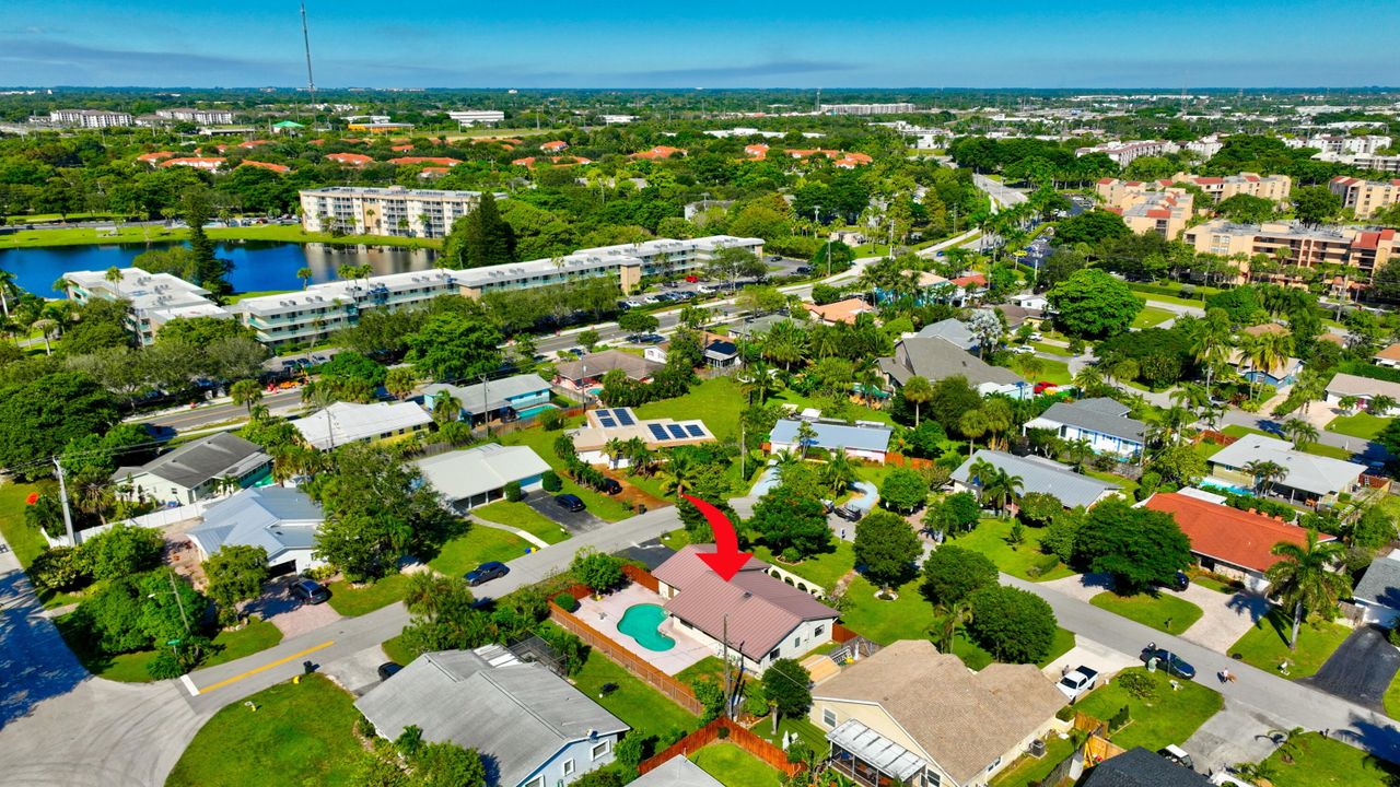 Active With Contract: $729,900 (3 beds, 2 baths, 1416 Square Feet)