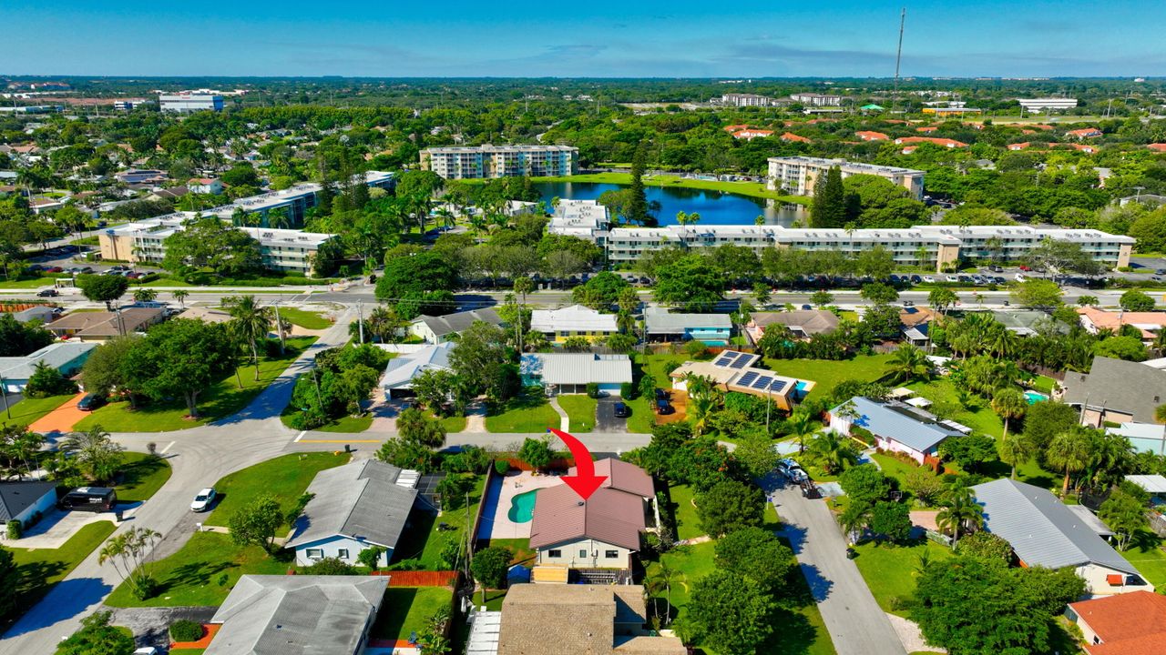 Active With Contract: $729,900 (3 beds, 2 baths, 1416 Square Feet)