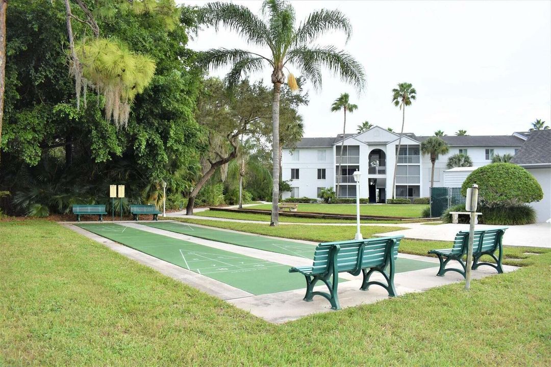 В аренду: $1,750 (2 спален, 2 ванн, 1018 Квадратных фут)