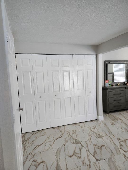 Active With Contract: $535,000 (3 beds, 2 baths, 1424 Square Feet)