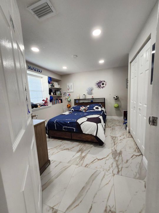 Active With Contract: $535,000 (3 beds, 2 baths, 1424 Square Feet)