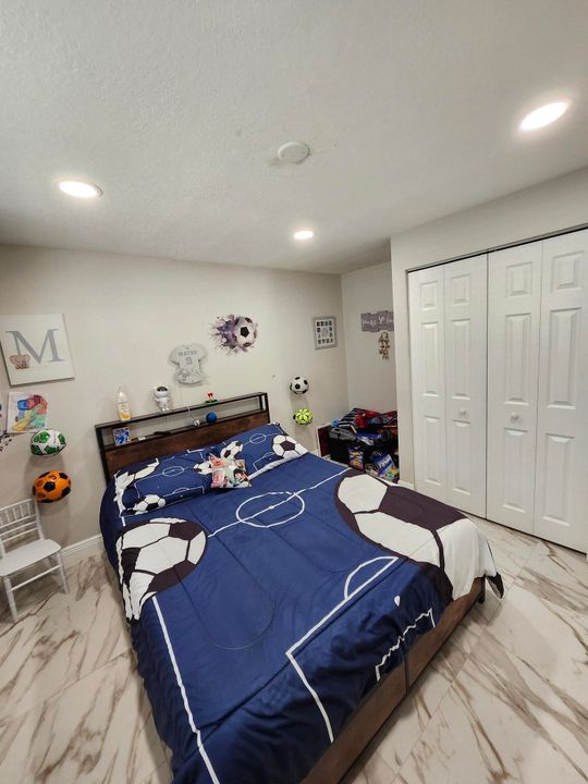 Active With Contract: $535,000 (3 beds, 2 baths, 1424 Square Feet)