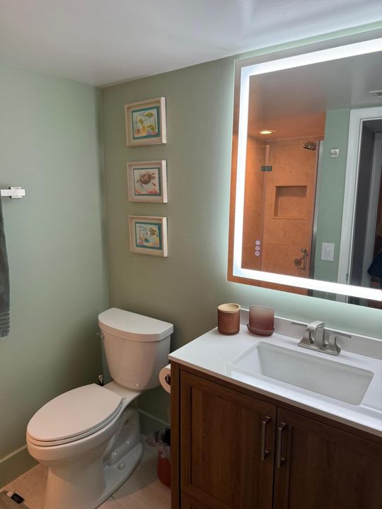 For Sale: $125,000 (2 beds, 2 baths, 907 Square Feet)