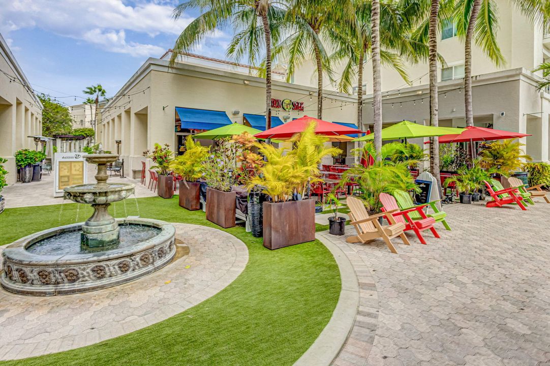 For Sale: $549,000 (4 beds, 2 baths, 1938 Square Feet)