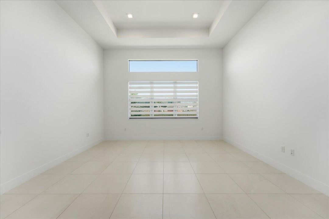 出租: $7,600 (4 贝兹, 4 浴室, 3248 平方英尺)