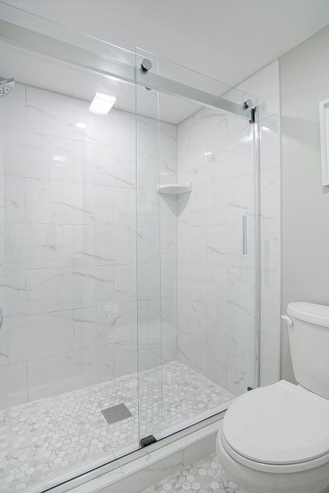 待售: $325,000 (2 贝兹, 2 浴室, 1184 平方英尺)