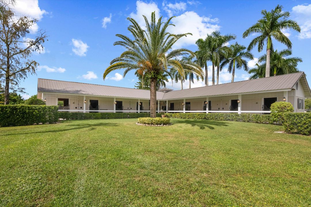 待售: $3,999,500 (6 贝兹, 3 浴室, 2702 平方英尺)