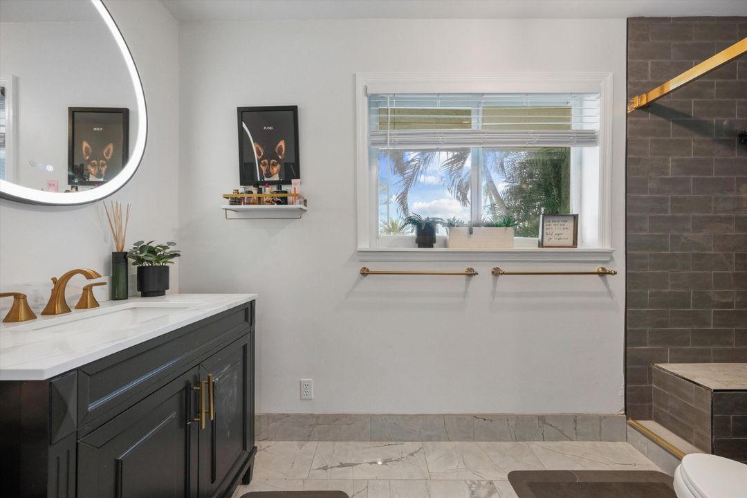 待售: $3,999,500 (6 贝兹, 3 浴室, 2702 平方英尺)