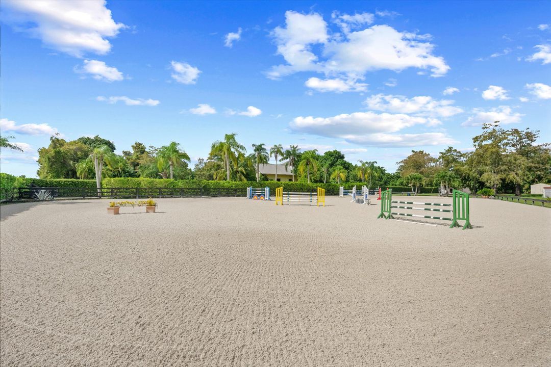 待售: $3,999,500 (6 贝兹, 3 浴室, 2702 平方英尺)